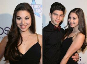 kira kosarin relationships|Kira Kosarin’s Love Life: A Timeline of Her。